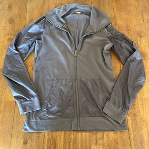 Under Armour gray long sleeve zip-up